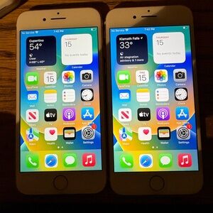 Apple iPhone 8 64GB bundle